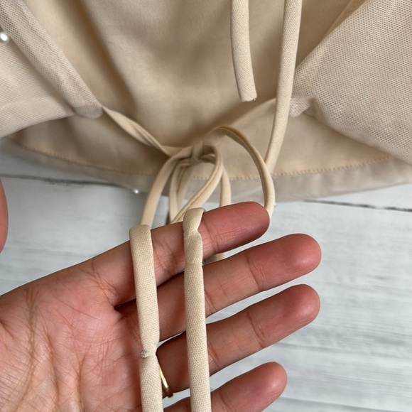 MistyRose Sheer Pearl Studs Open Back Crop Top | SIZE S - Picture 7 of 8